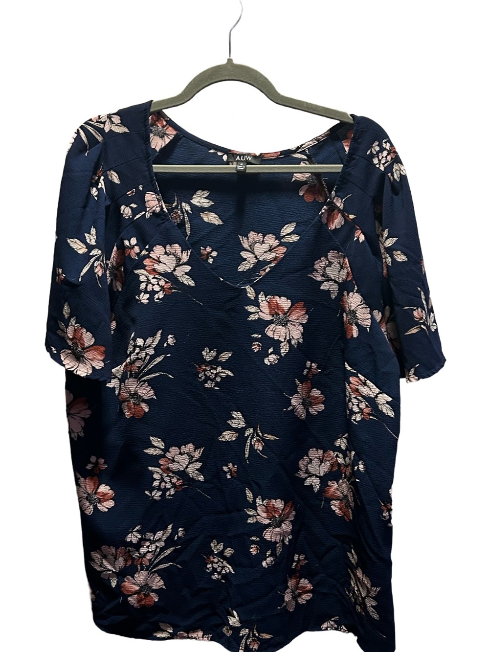 AUW Navy Floral V-Neck Short Sleeve Top with Pink & Cream Blooms